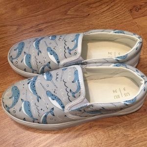 Narwhal Lovers Groove Bags Slip on tennis shoes